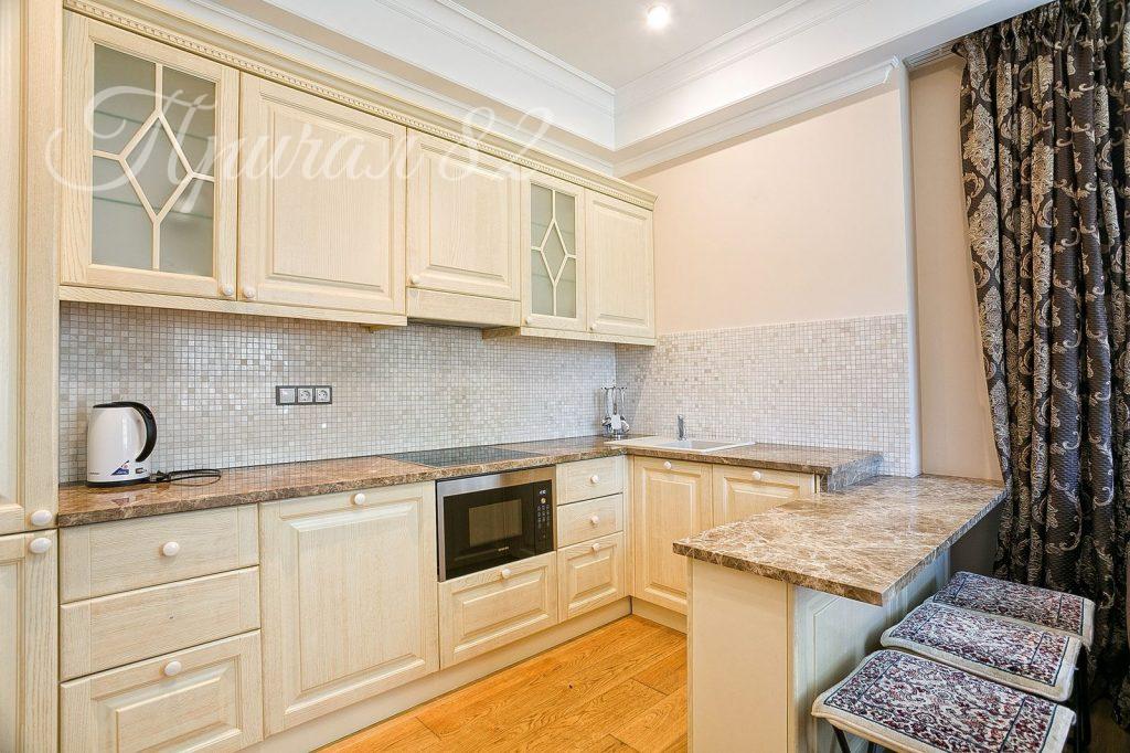 Ялта, пгт. Ореанда, 60-г, корп. 5