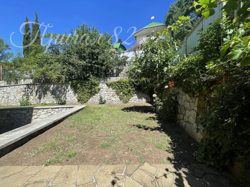 Ялта пгт Восход улица Аврора дом 33