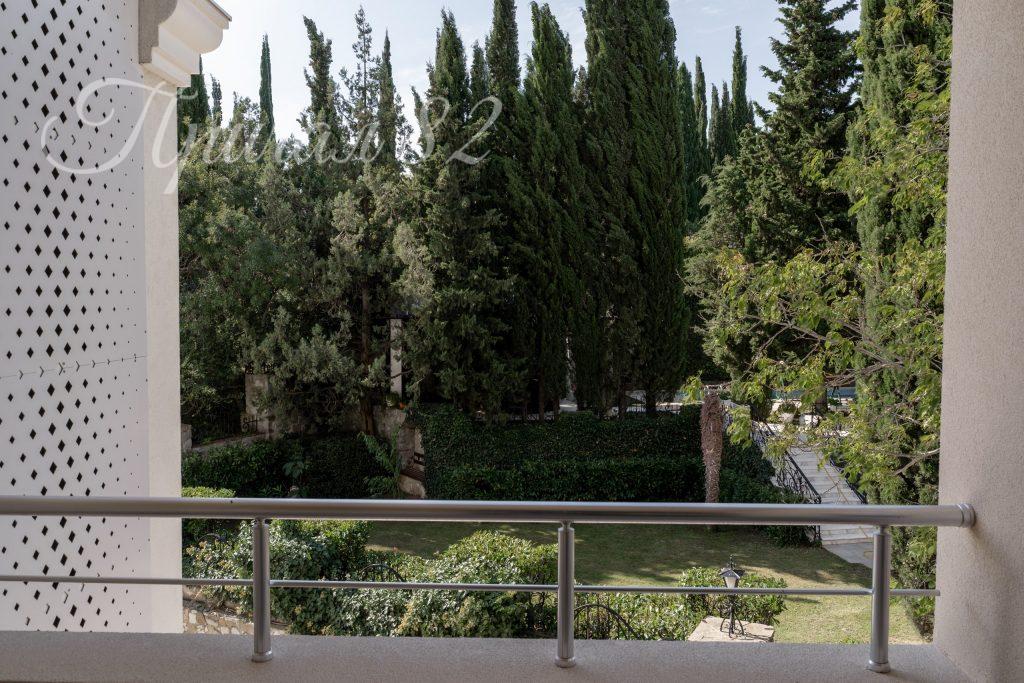 Ялта, пгт. Восход, ул. Наташинская, 2ж