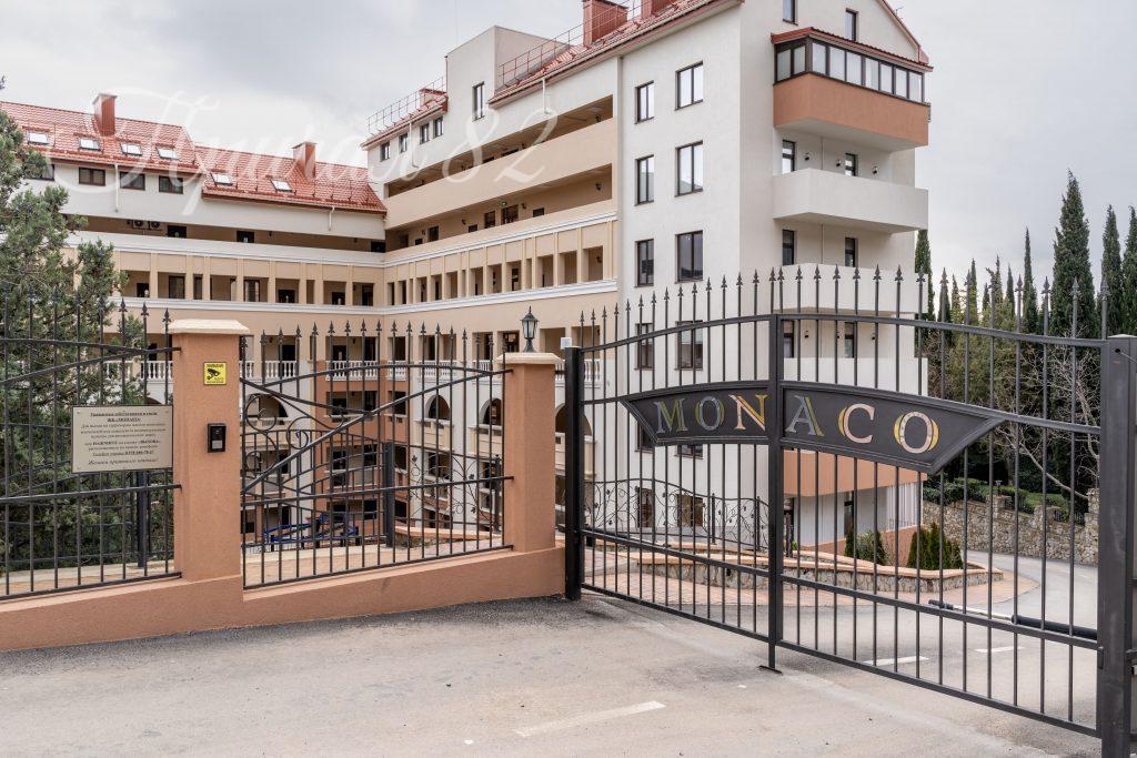 Ялта, пгт. Восход, ул. Наташинская, 2ж