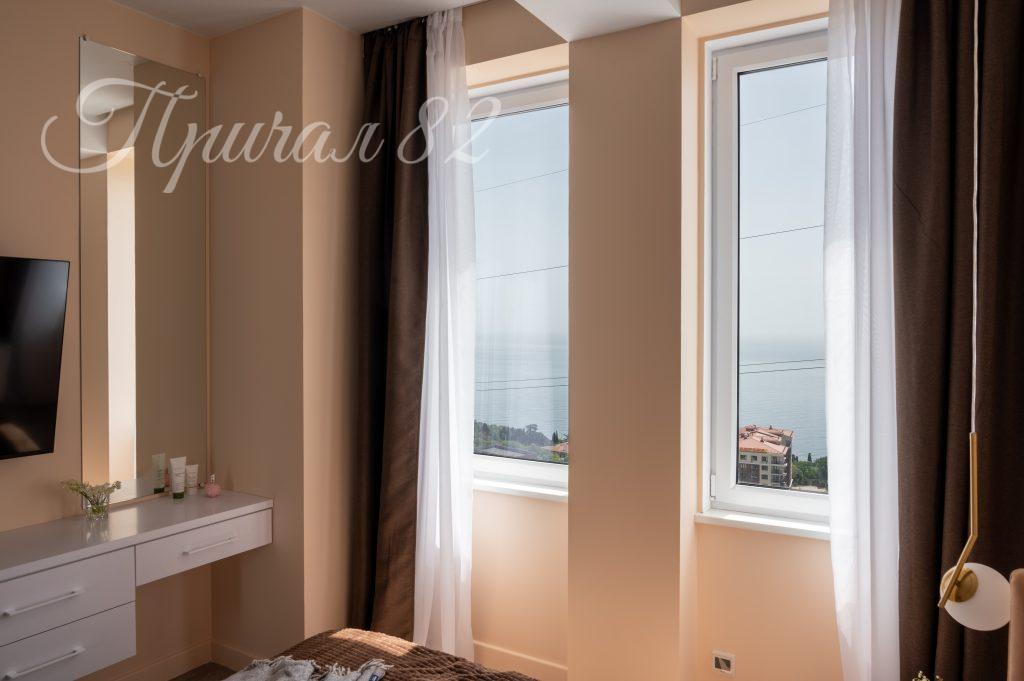 Ялта, пгт. Восход, ул. Наташинская, 2ж