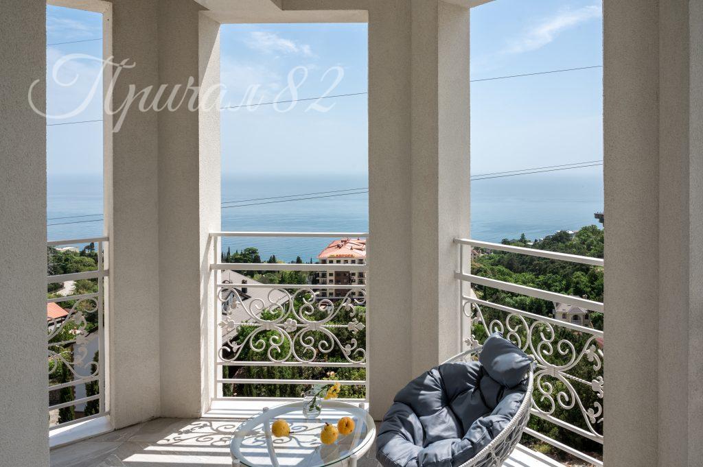 Ялта, пгт. Восход, ул. Наташинская, 2ж