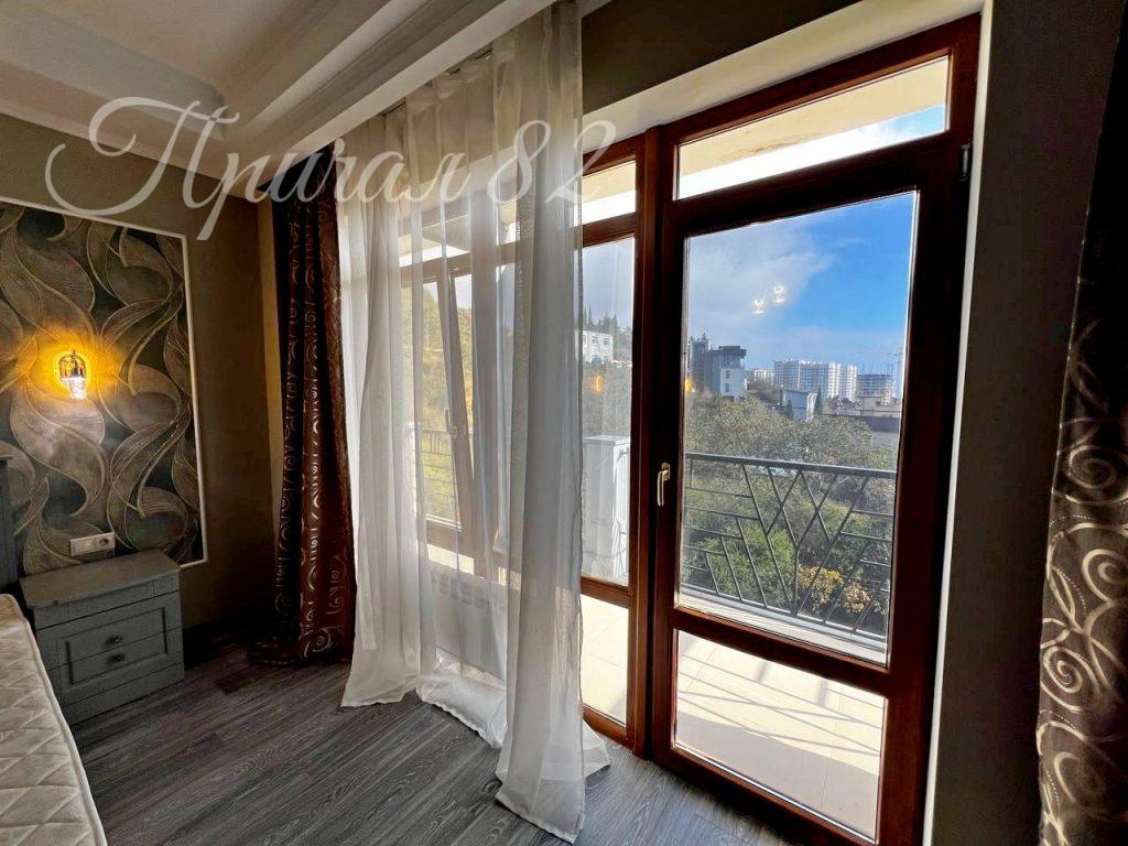 Ялта, ул. Большевитская