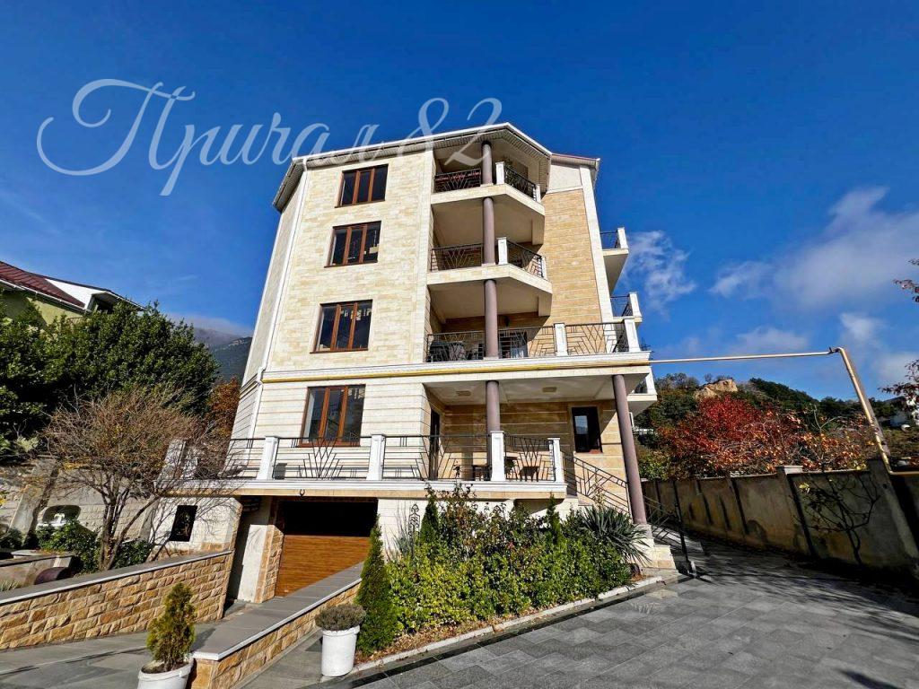 Республика Крым, Ялта, Большевистская улица