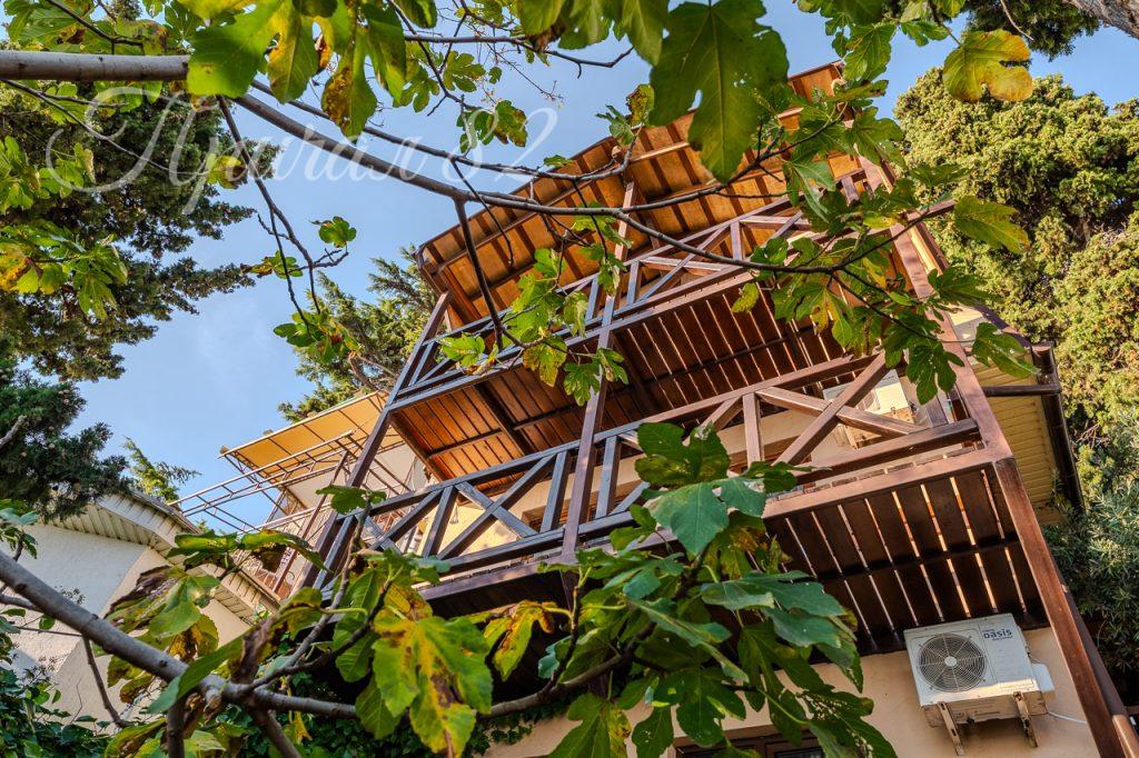 Ялта, ул. Массандровская д. 13