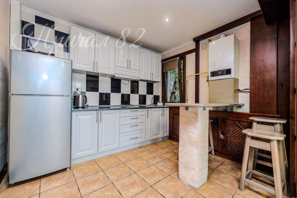 Ялта, ул. Массандровская д. 13