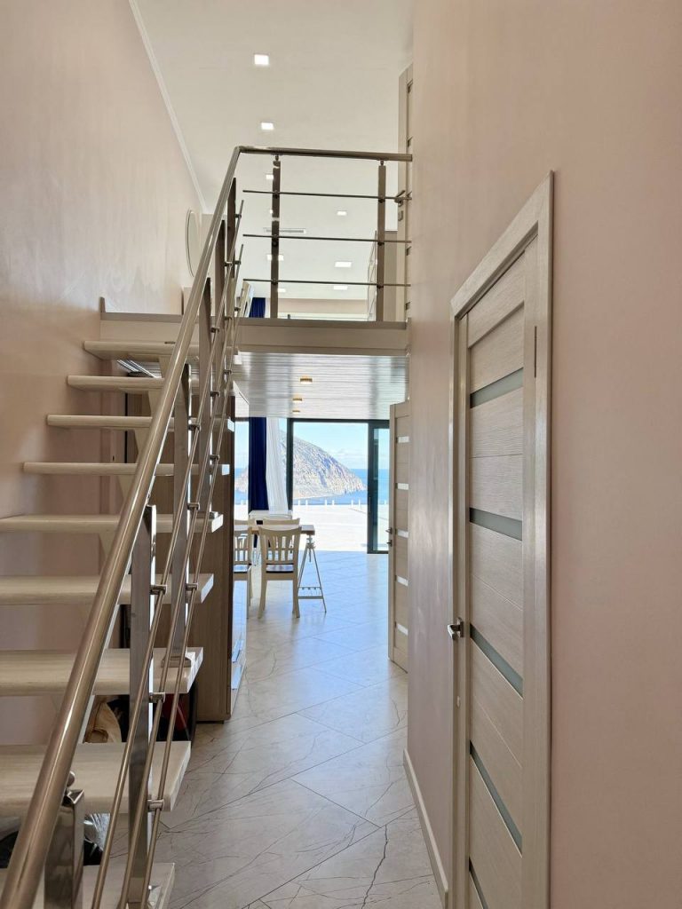 Ялта, пгт. Гурзуф, ул. Ялтинская, 14О