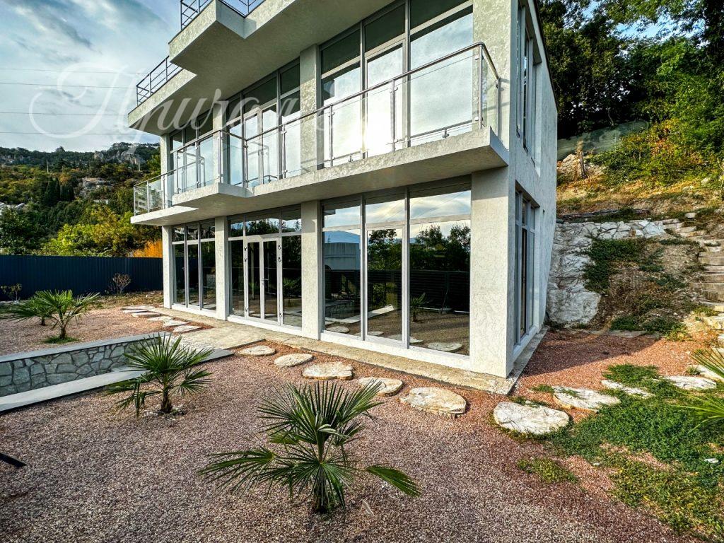 Ялта, Восход, Авроры