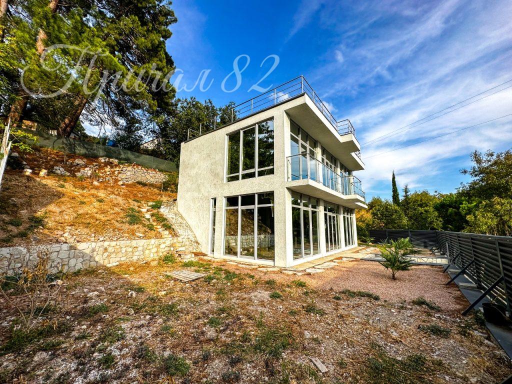 Ялта, Восход, Авроры