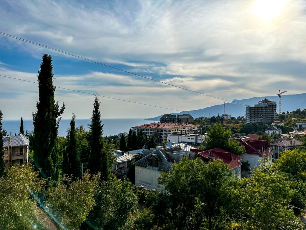 Ялта, Восход, Авроры