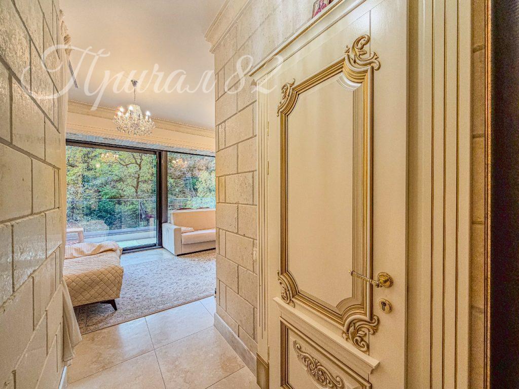 Республика Крым, Ялта, Парковый проезд 6Б