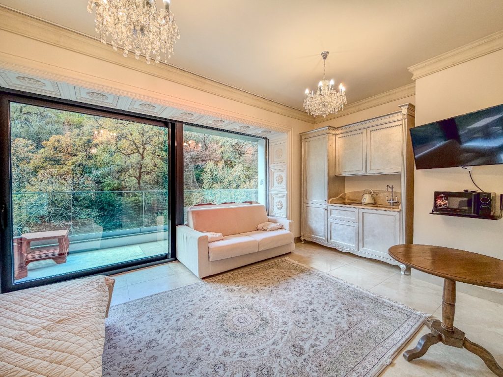 Республика Крым, Ялта, Парковый проезд 6Б