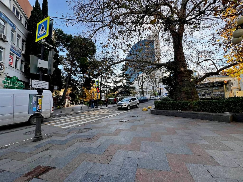 Ялта, ул. Пушкинская