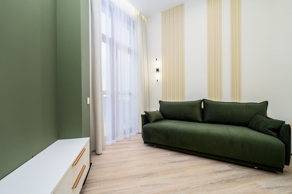 Ялта, пгт. Отрадное, ул. Шоссе Дражинского 24