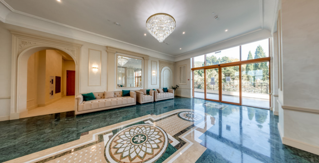 Ялта, пгт. Отрадное, ул. Шоссе Дражинского 24