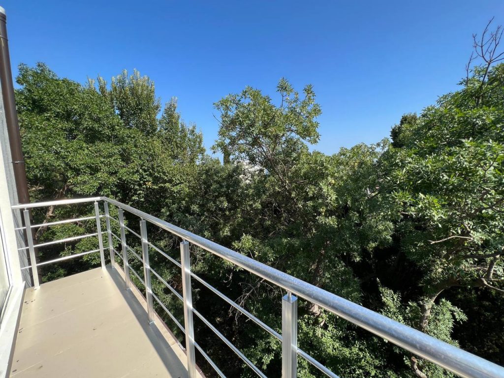 Ялта, ул. Красных Партизан, 9