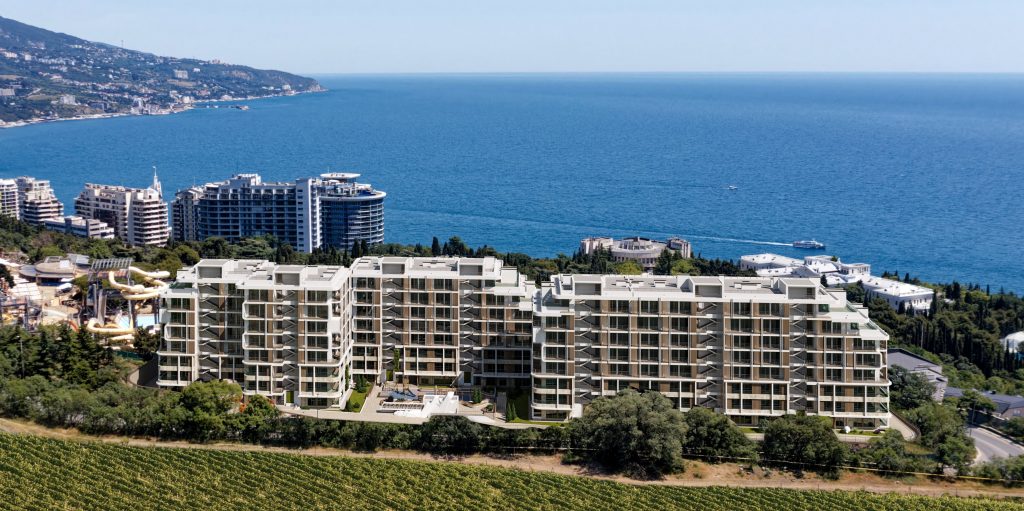 Ялта, ул. Коммунаров, 7а