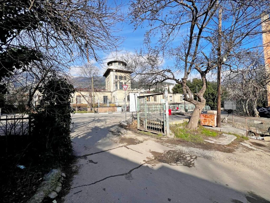 Ялта, ул. Блюхера 4