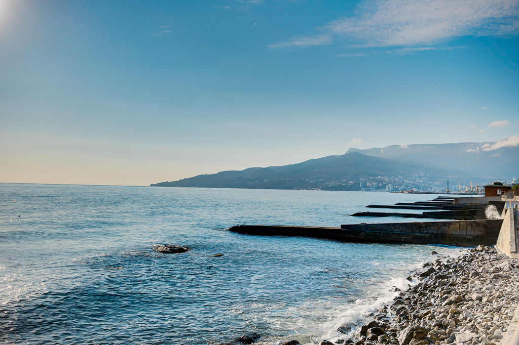 Ялта, пгт Отрадное, шоссе Дражинского 24