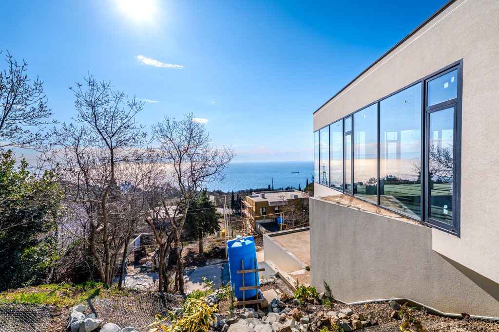 Ялта, Симферопольское шоссе, дом 1