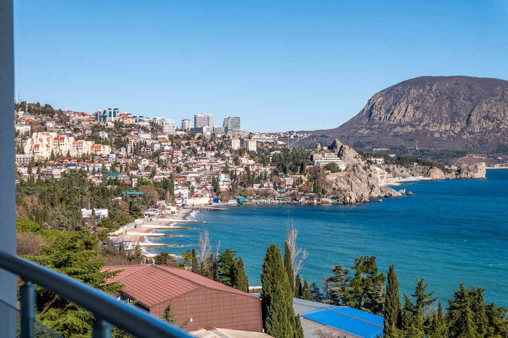 Ялта, пгт. Гурзуф, Набережная им. Пушкина, 5Д