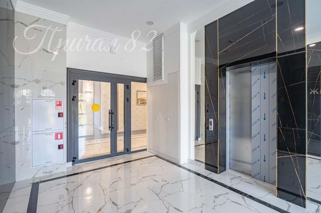 Алушта, ул. Ленина, д. 17