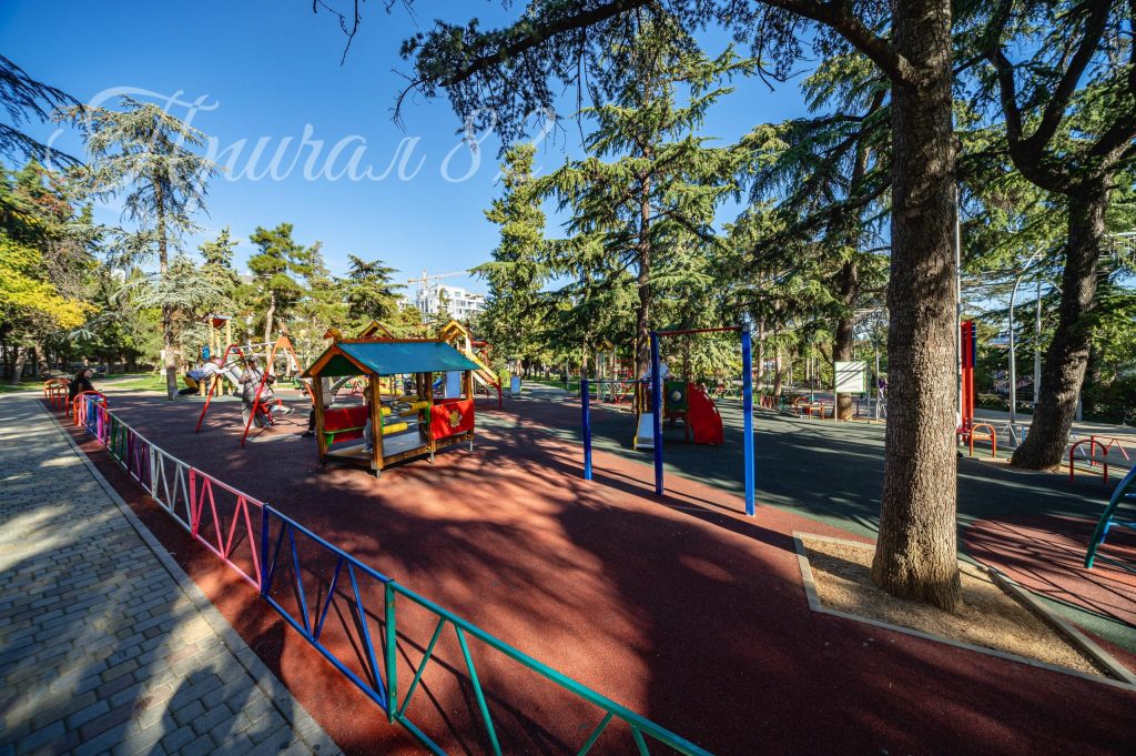 Алушта, ул. Ленина, д. 17