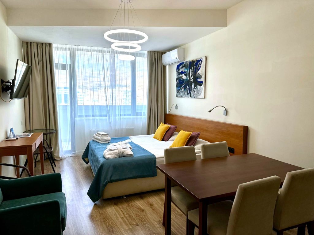 Ялта, пгт. Гурзуф, ул. Ялтинская, 14