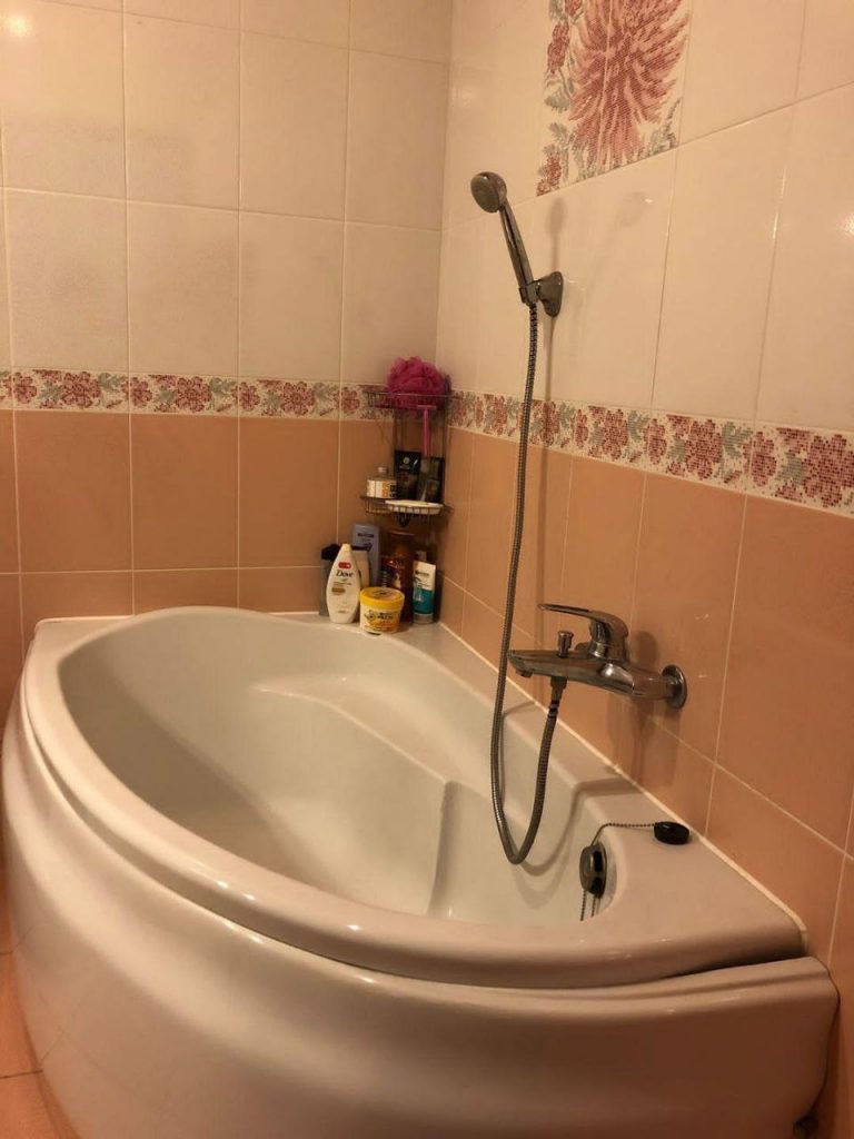 Республика Крым, Ялта, ул. Ломоносова 27