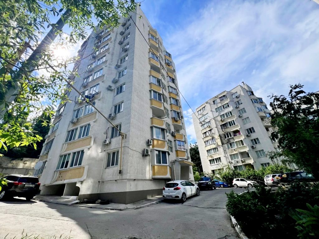 Ялта, ул. Блюхера д. 56