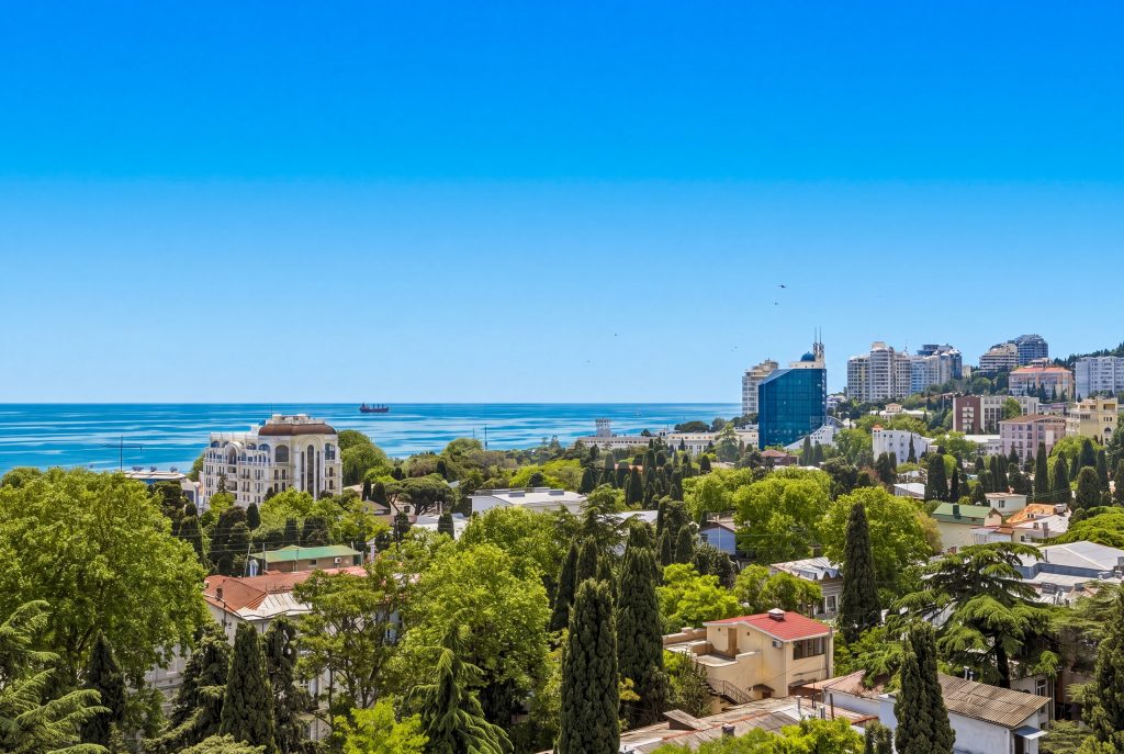Ялта, улица Партизанская, дом 5