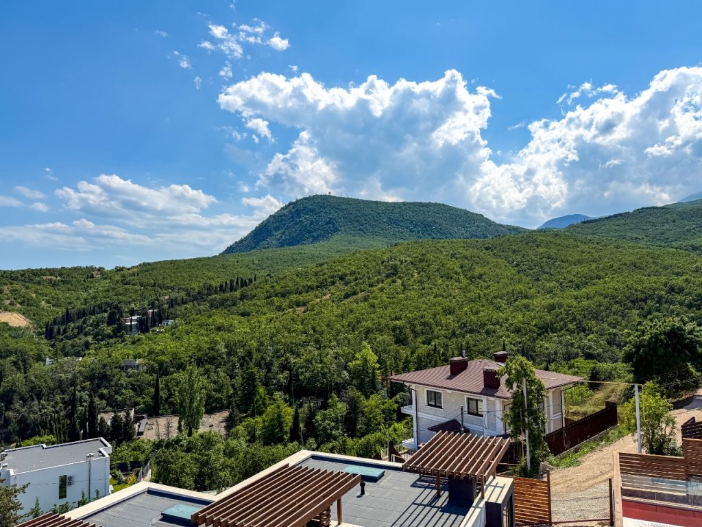 Алушта, ул. Сусловой 34