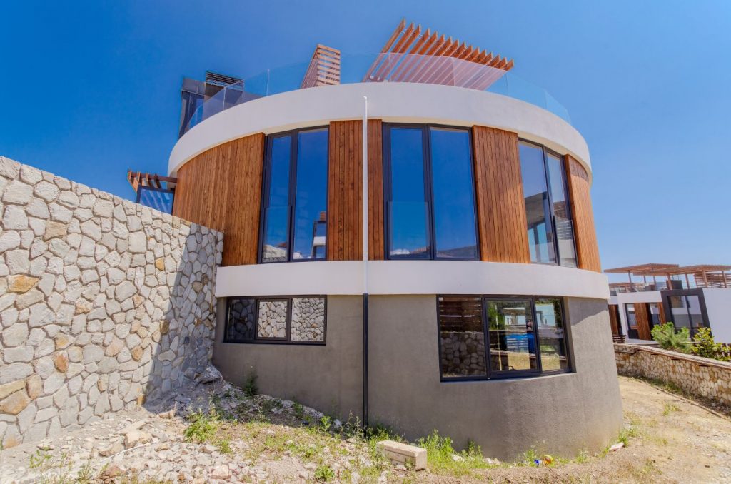 Алушта, с. Виноградное, ул. Сусловой 35