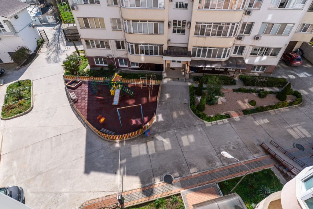 Алушта, ул. Красноармейская 15