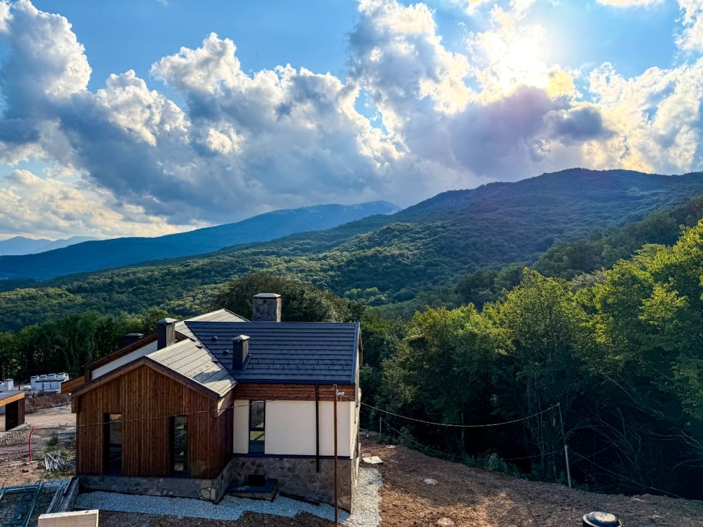 Алушта, Лучистое