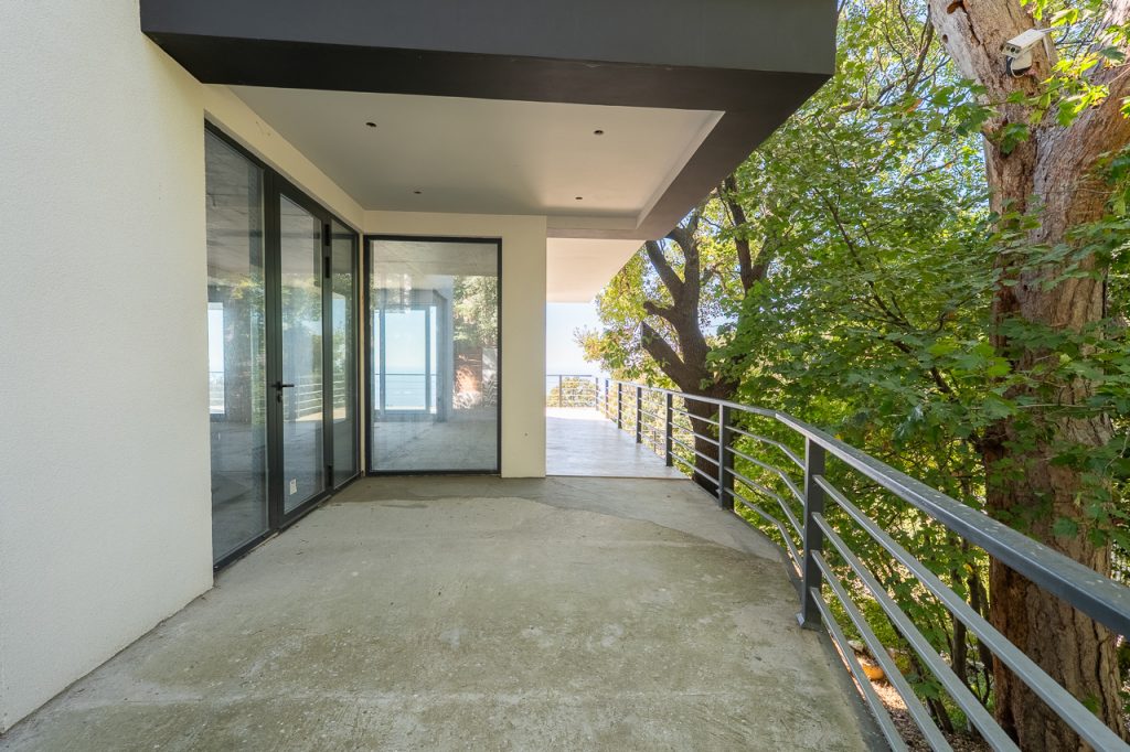 Ялта, пгт Гаспра, улица Горького 44